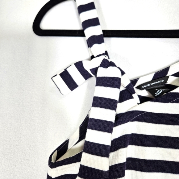 Club Monaco Women's One Shoulder Navy/White Striped Top Size M. - Picture 6 of 7